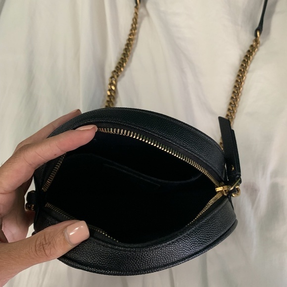 YSL / Saint Laurent Vinyle Round Quilted Leather Camera Bag - Picture 3 of 4